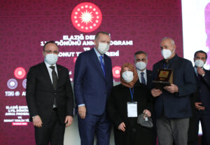 Presiden Erdogan serahkan rumah untuk korban gempa