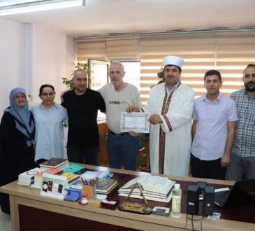 WN Prancis masuk Islam