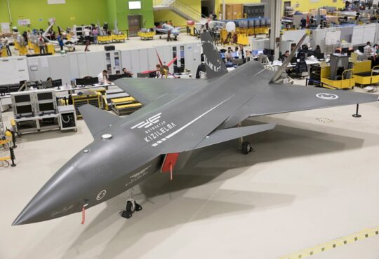 drone serang jet Bayraktar Kizilelma Turki