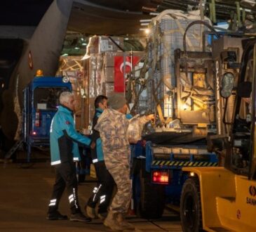 Pesawat militer yang membawa bantuan kemanusiaan ke Gaza lepas telah landas pada Rabu pagi dari pusat Türkiye menuju Bandara Al-Arish di Mesir.